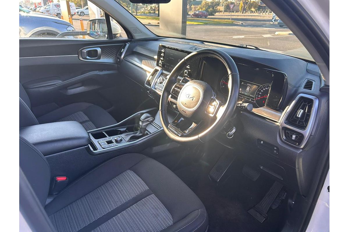 2023 Kia Sorento S MQ4