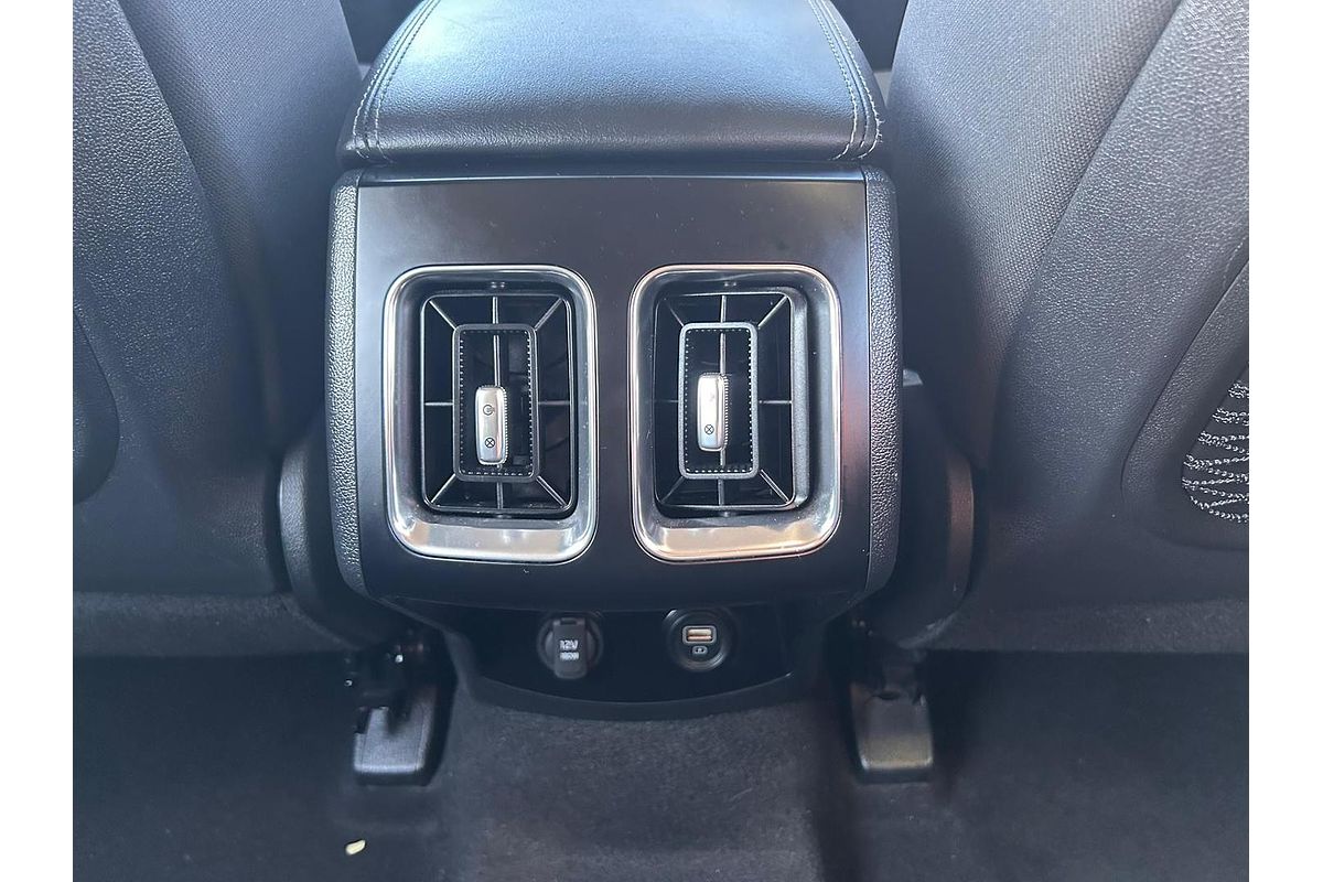 2023 Kia Sorento S MQ4