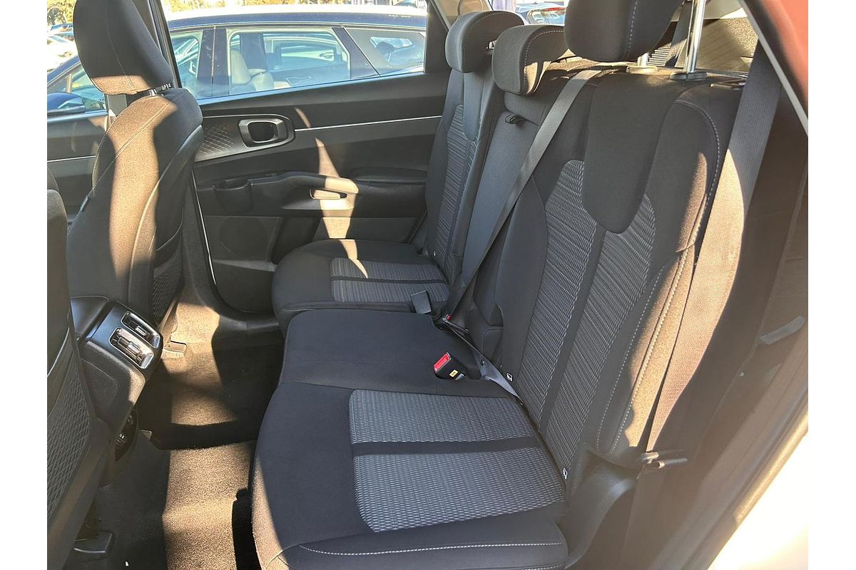 2023 Kia Sorento S MQ4