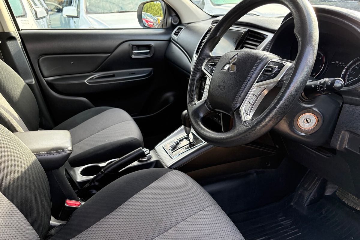2021 Mitsubishi Triton GLX+ MR 4X4