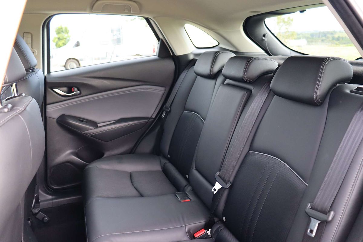 2023 Mazda CX-3 sTouring DK