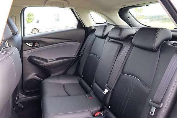 2023 Mazda CX-3 sTouring DK