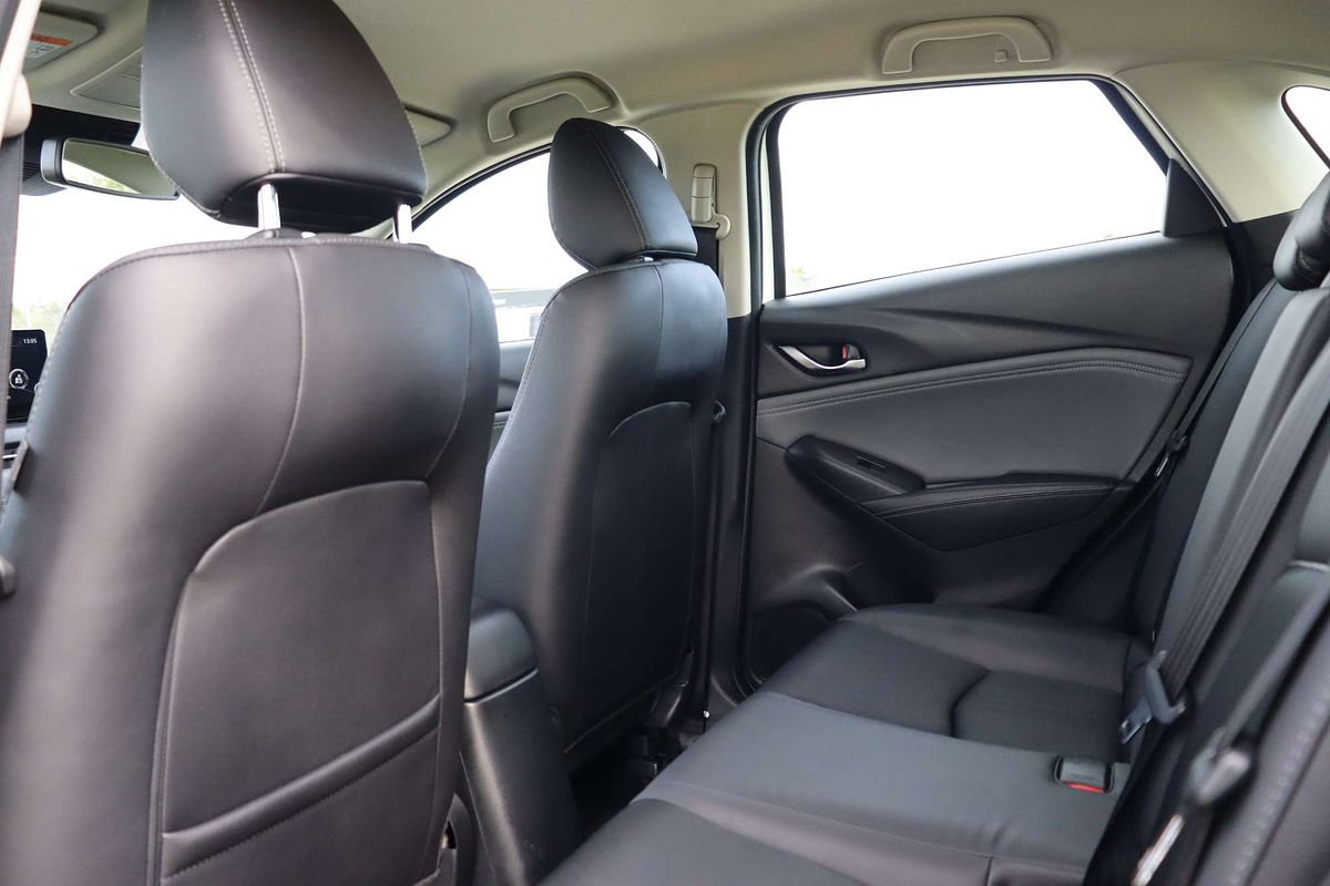 2023 Mazda CX-3 sTouring DK