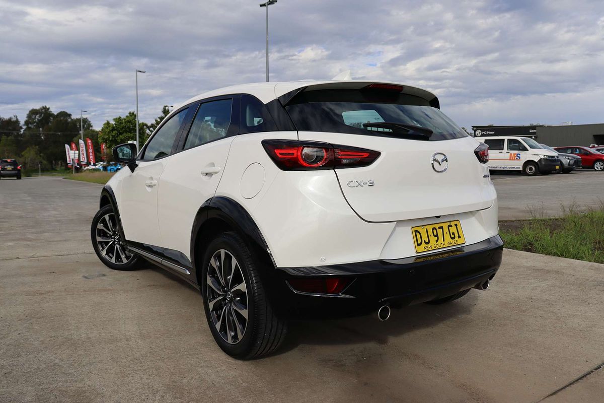 2023 Mazda CX-3 sTouring DK