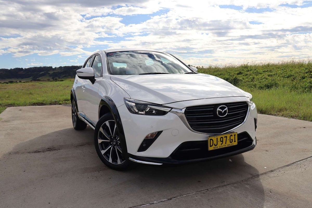 2023 Mazda CX-3 sTouring DK