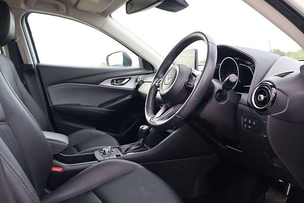 2023 Mazda CX-3 sTouring DK