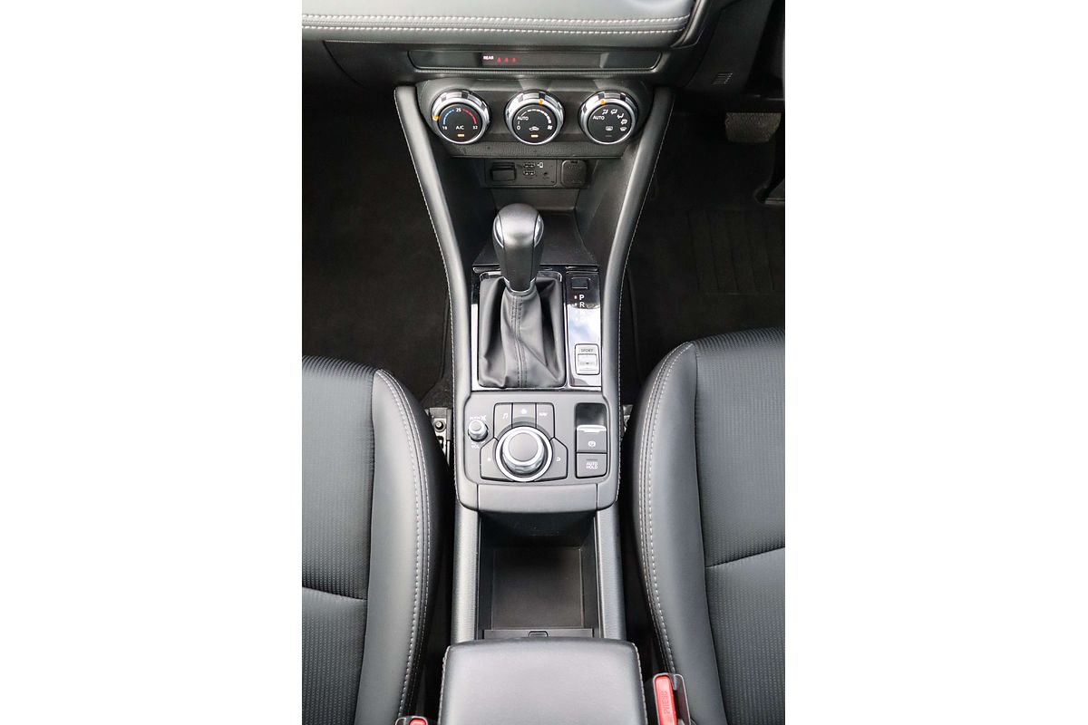 2023 Mazda CX-3 sTouring DK