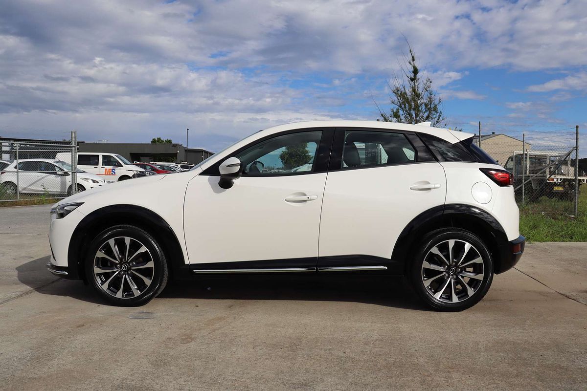 2023 Mazda CX-3 sTouring DK