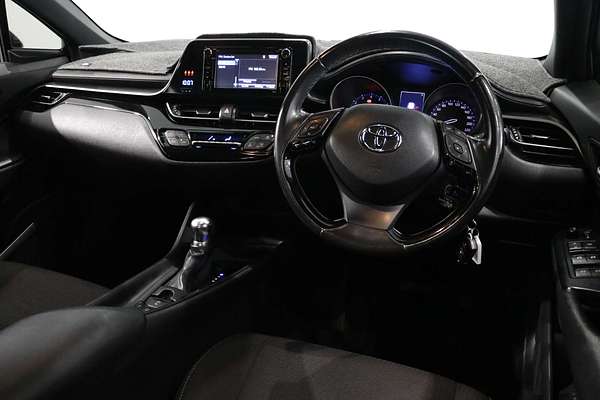 2017 Toyota C-HR NGX10R