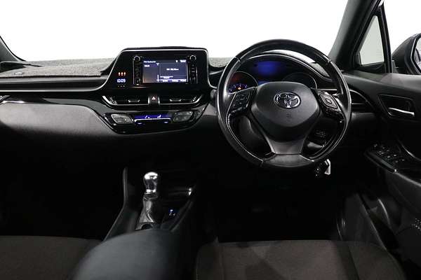 2017 Toyota C-HR NGX10R