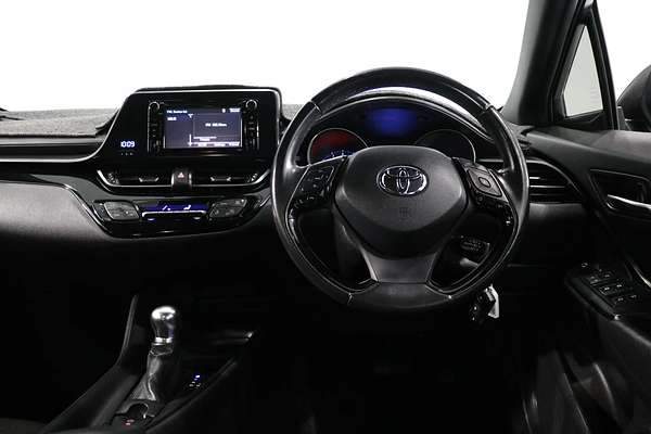 2017 Toyota C-HR NGX10R