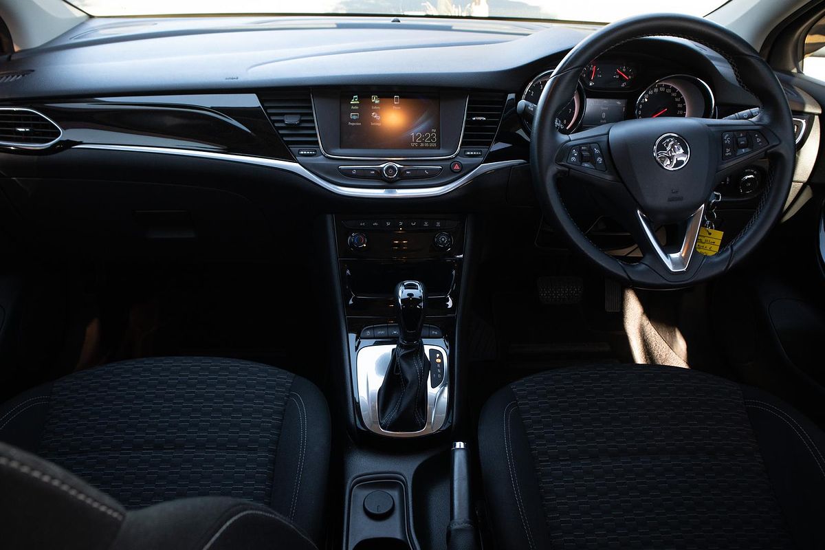2018 Holden Astra R BK