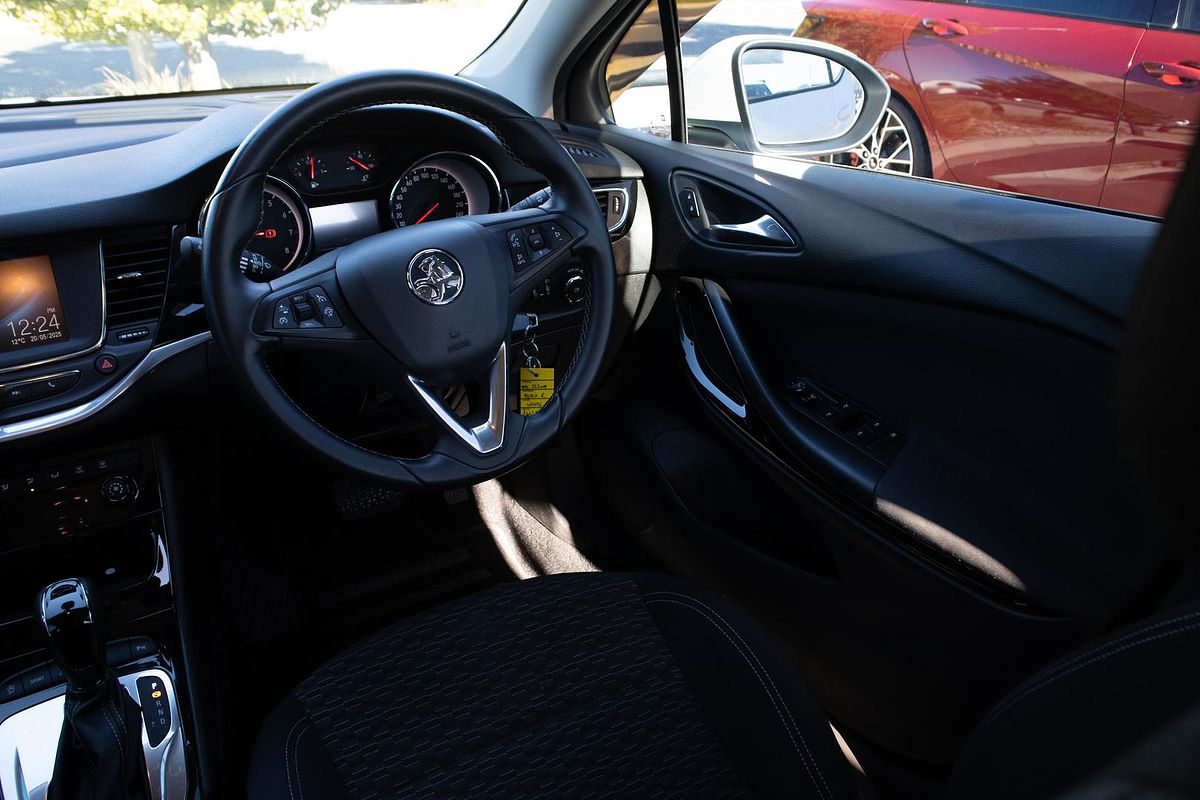 2018 Holden Astra R BK