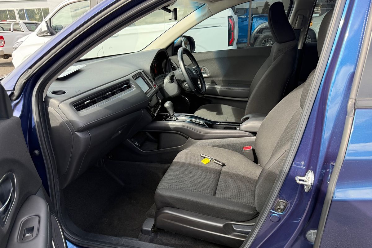 2017 Honda HR-V VTi-S