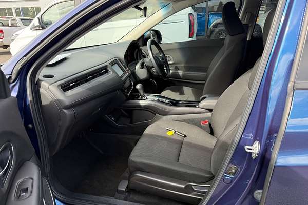 2017 Honda HR-V VTi-S