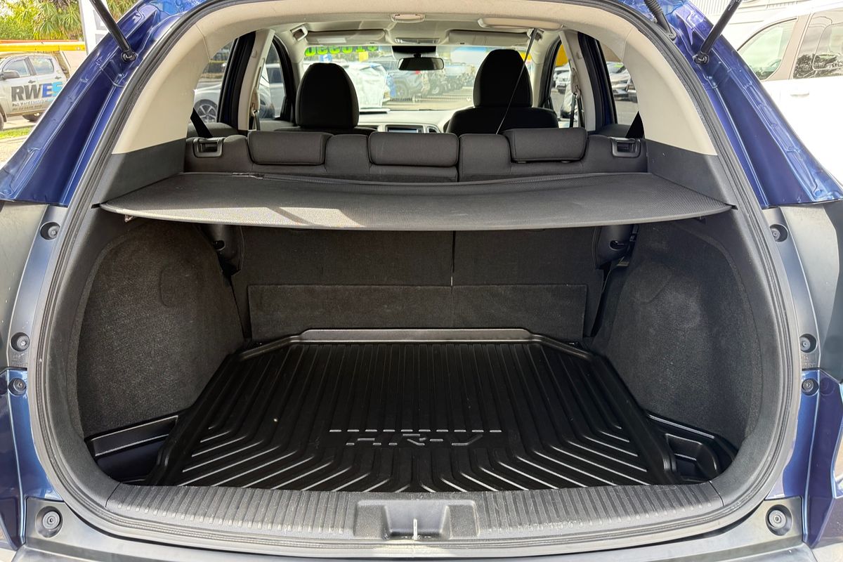 2017 Honda HR-V VTi-S