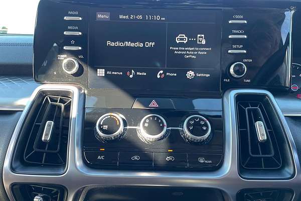 2023 Kia Sorento S MQ4