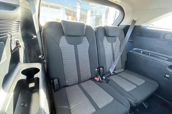 2023 Kia Sorento S MQ4
