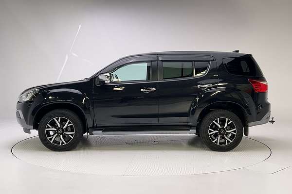 2021 Isuzu MU-X LS-U
