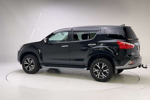 2021 Isuzu MU-X LS-U