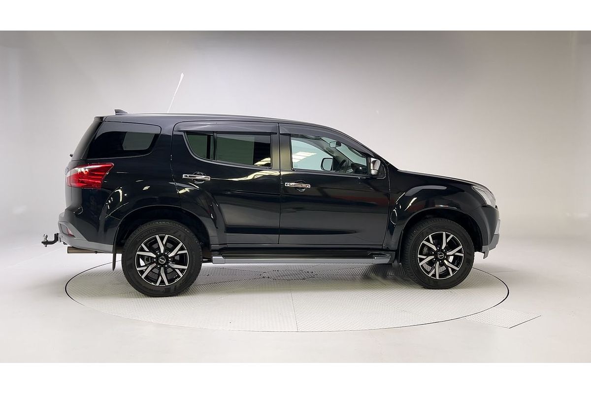 2021 Isuzu MU-X LS-U