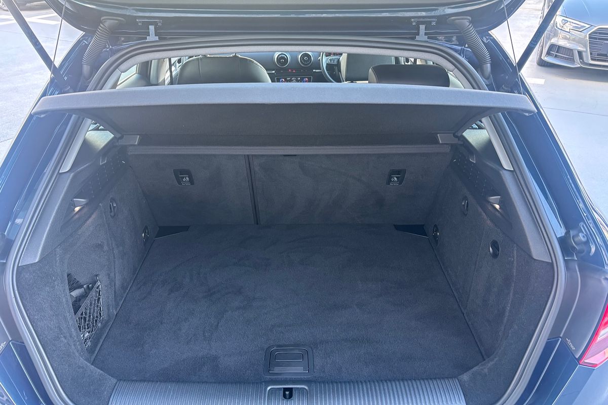 2019 Audi A3 35 TFSI S line plus 8V