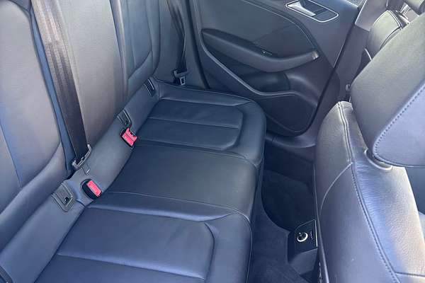 2019 Audi A3 35 TFSI S line plus 8V