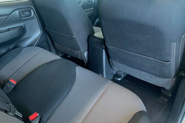 2019 Mitsubishi Triton GLX ADAS MR 4X4