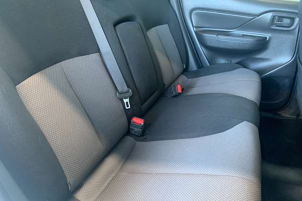 2019 Mitsubishi Triton GLX ADAS MR 4X4