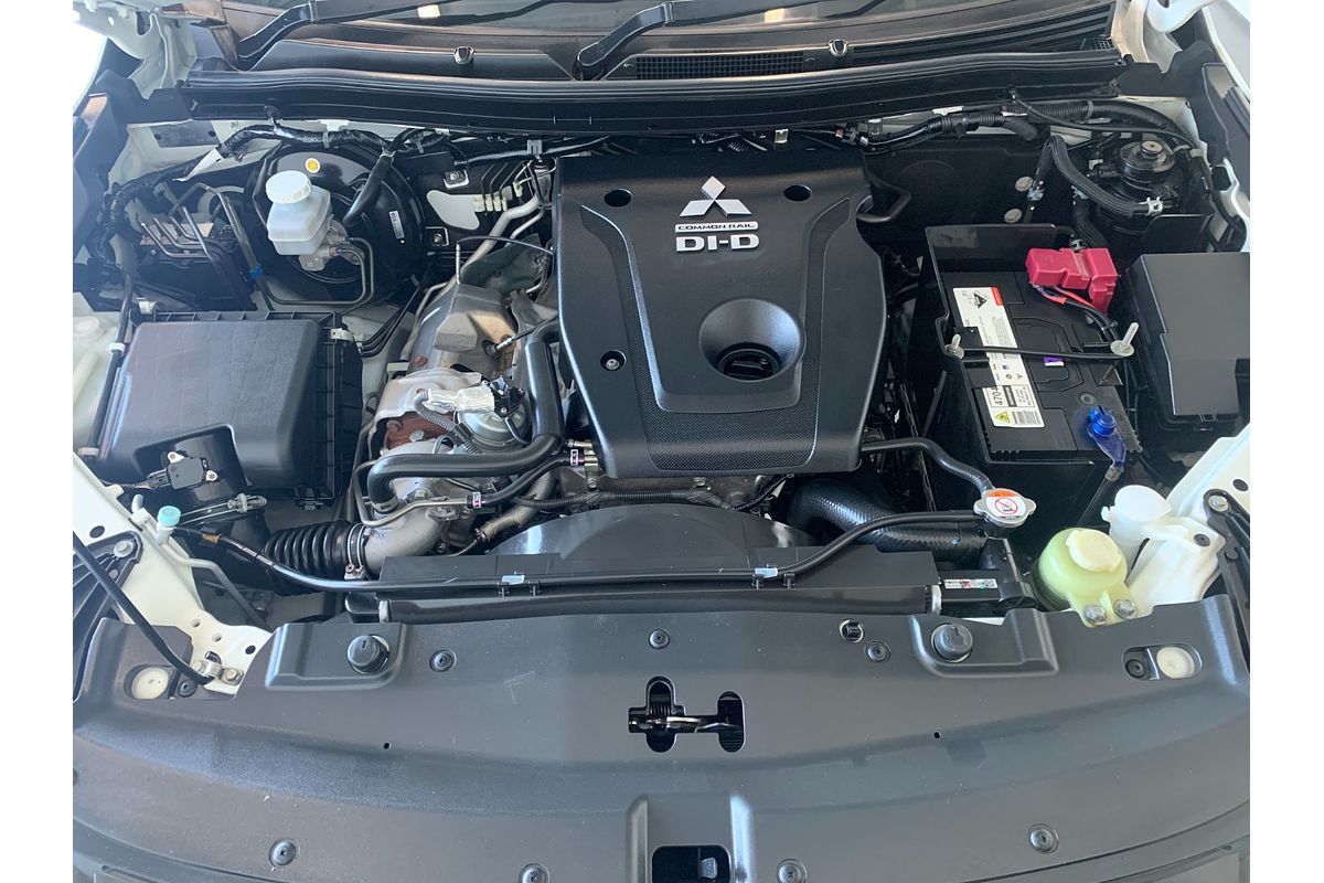 2019 Mitsubishi Triton GLX ADAS MR 4X4