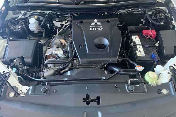 2019 Mitsubishi Triton GLX ADAS MR 4X4