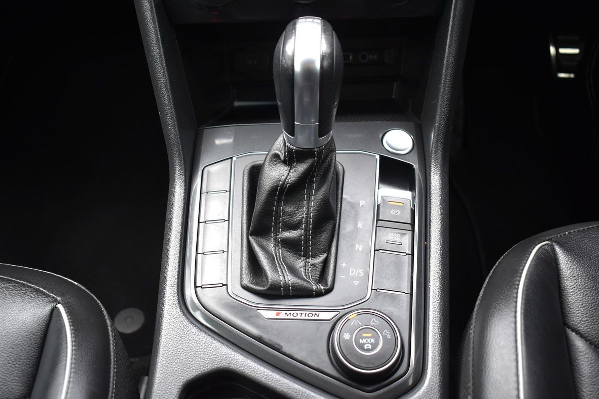 2018 Volkswagen Tiguan Wolfsburg Edition 5N