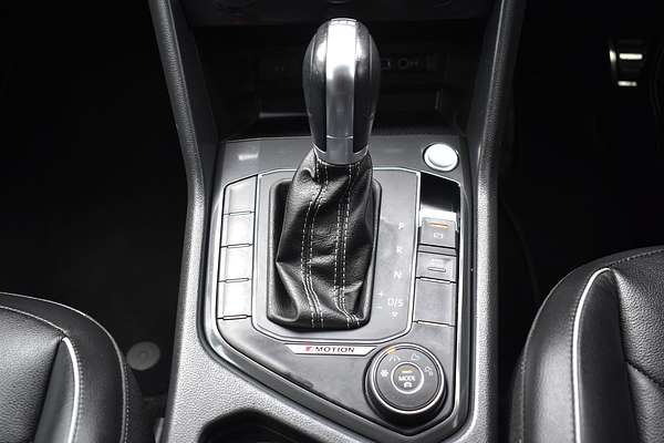 2018 Volkswagen Tiguan Wolfsburg Edition 5N