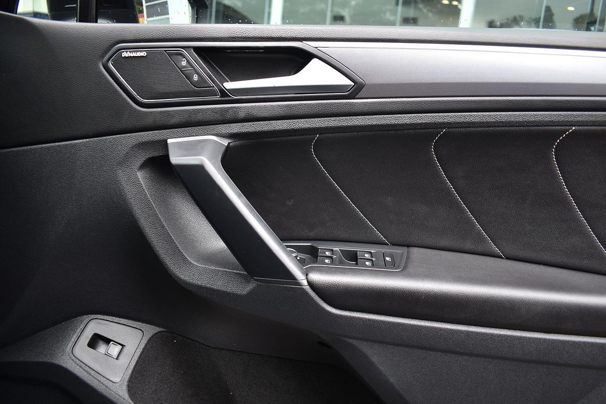 2018 Volkswagen Tiguan Wolfsburg Edition 5N