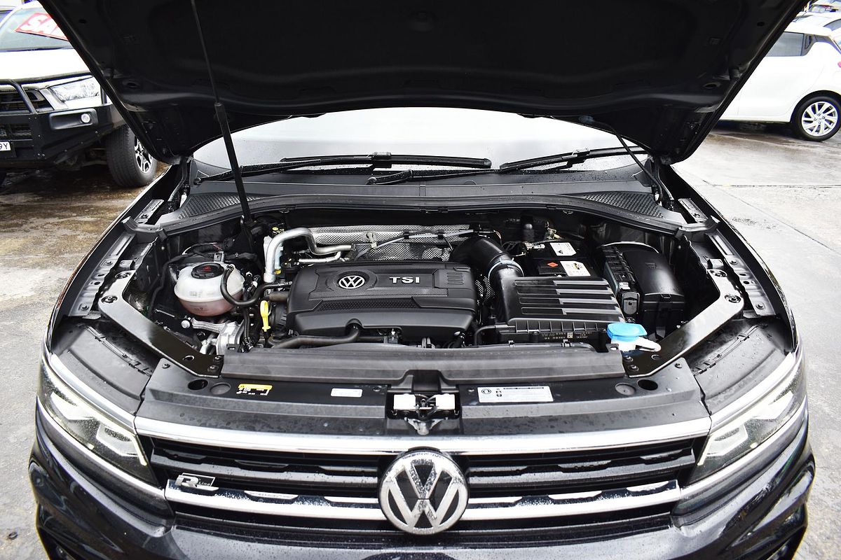 2018 Volkswagen Tiguan Wolfsburg Edition 5N