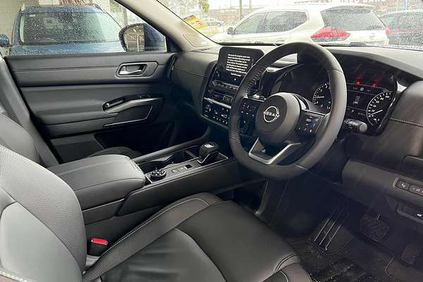 2024 Nissan Pathfinder Ti R53