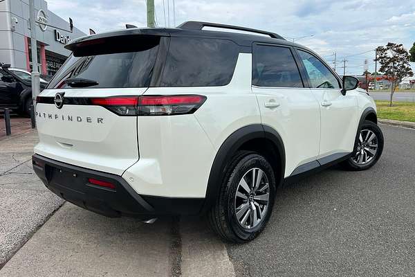 2024 Nissan Pathfinder Ti R53