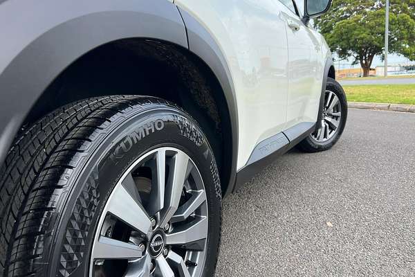 2024 Nissan Pathfinder Ti R53