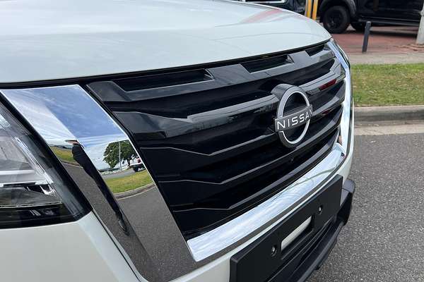 2024 Nissan Pathfinder Ti R53