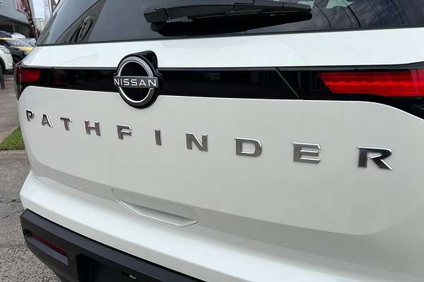 2024 Nissan Pathfinder Ti R53