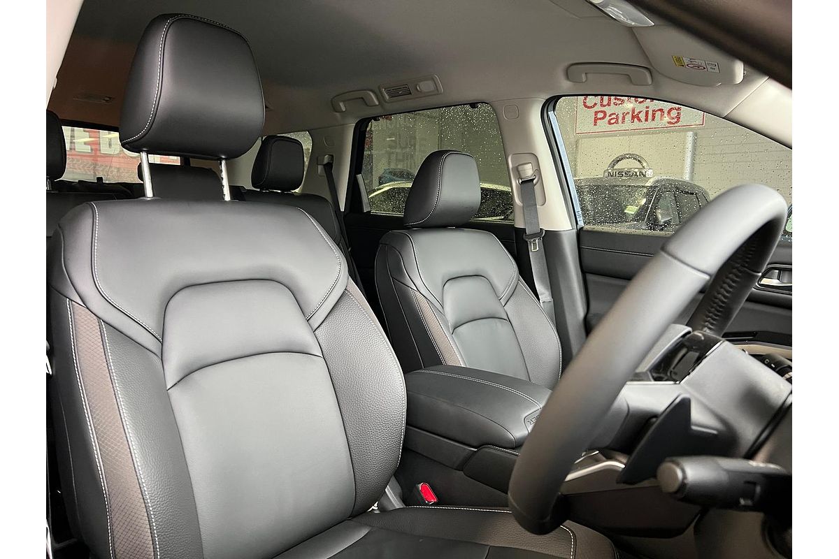 2024 Nissan Pathfinder Ti R53