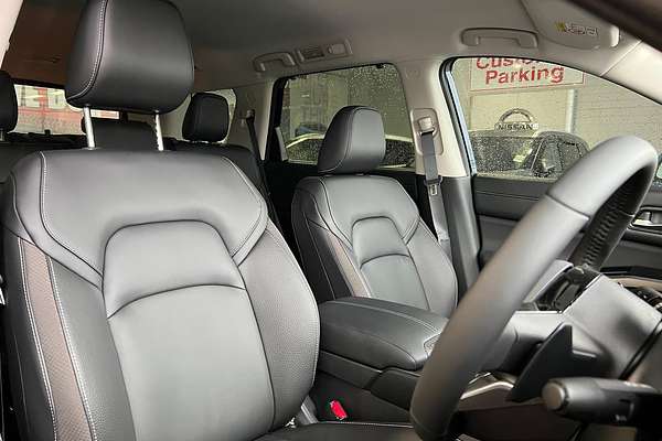 2024 Nissan Pathfinder Ti R53