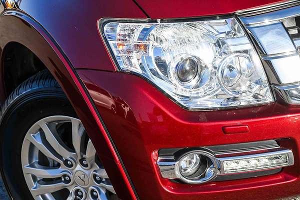 2017 Mitsubishi Pajero Exceed NX