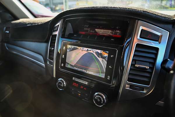 2017 Mitsubishi Pajero Exceed NX