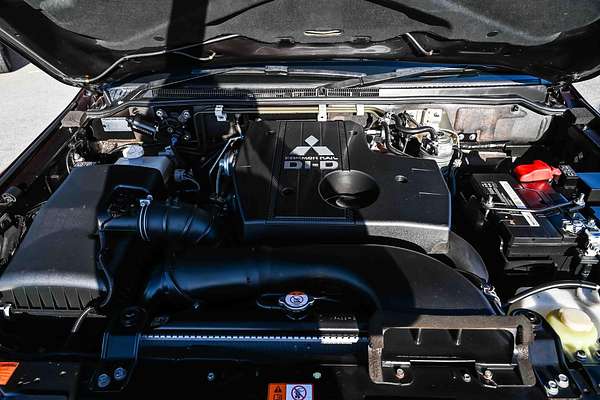 2017 Mitsubishi Pajero Exceed NX