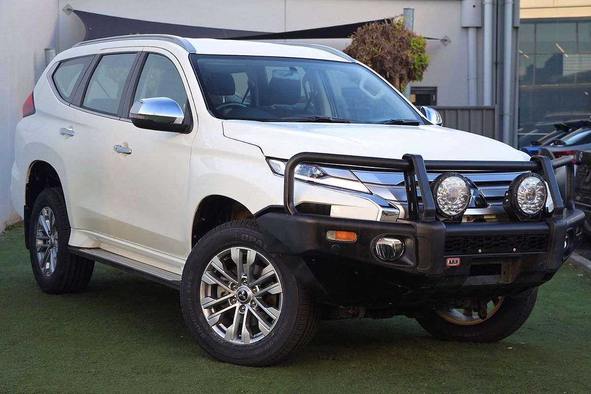 2022 Mitsubishi Pajero Sport GLX QF