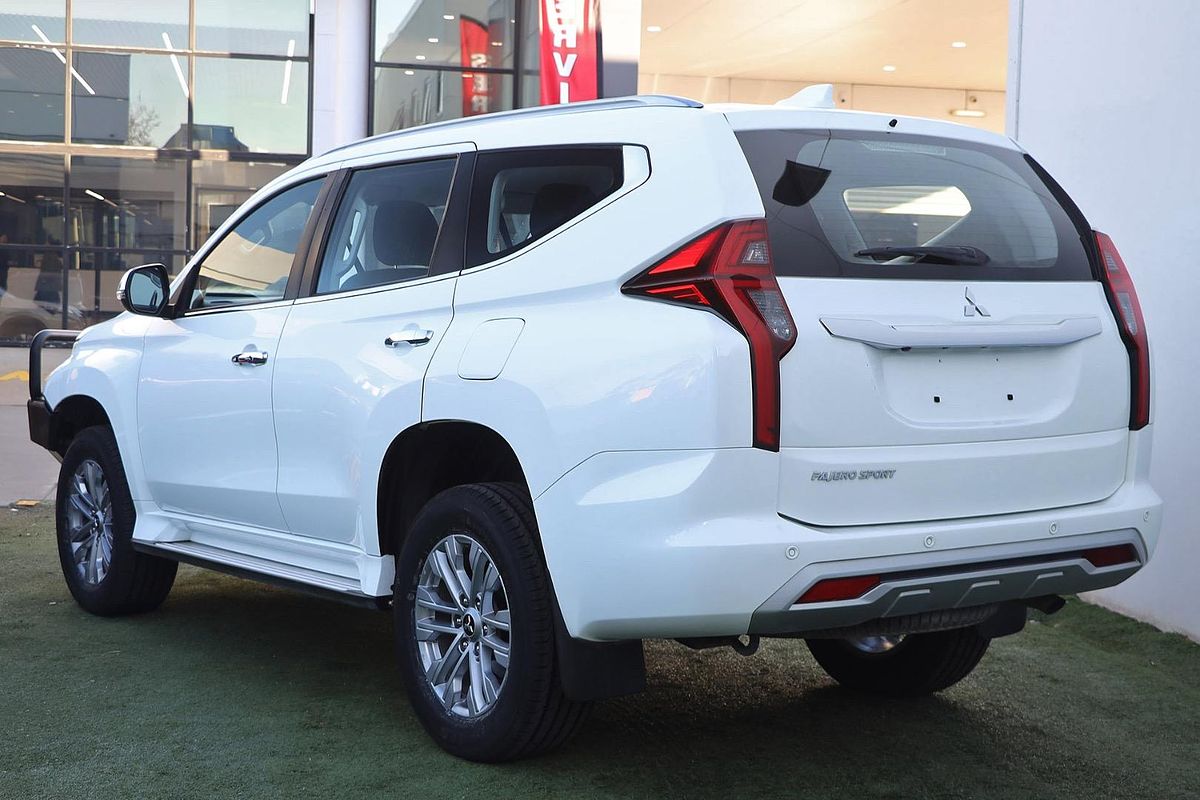 2022 Mitsubishi Pajero Sport GLX QF