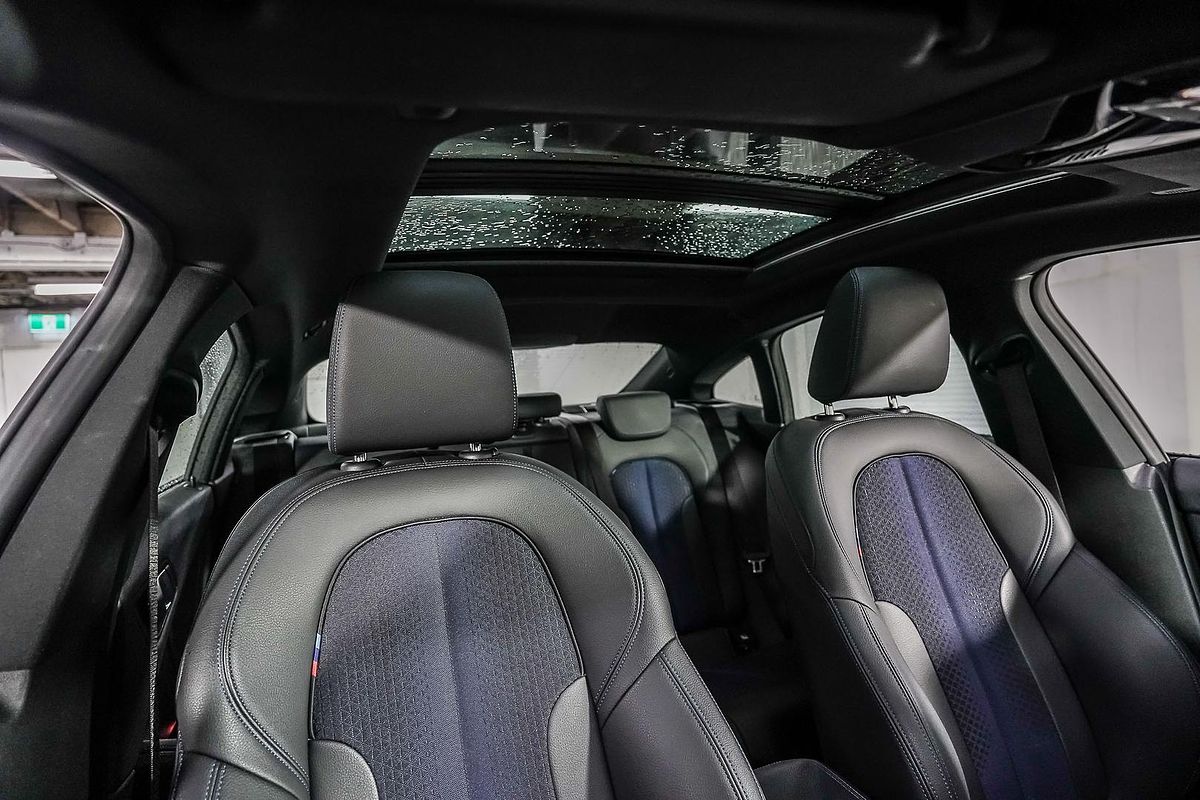 2023 BMW 2 Series 220i M Sport F44