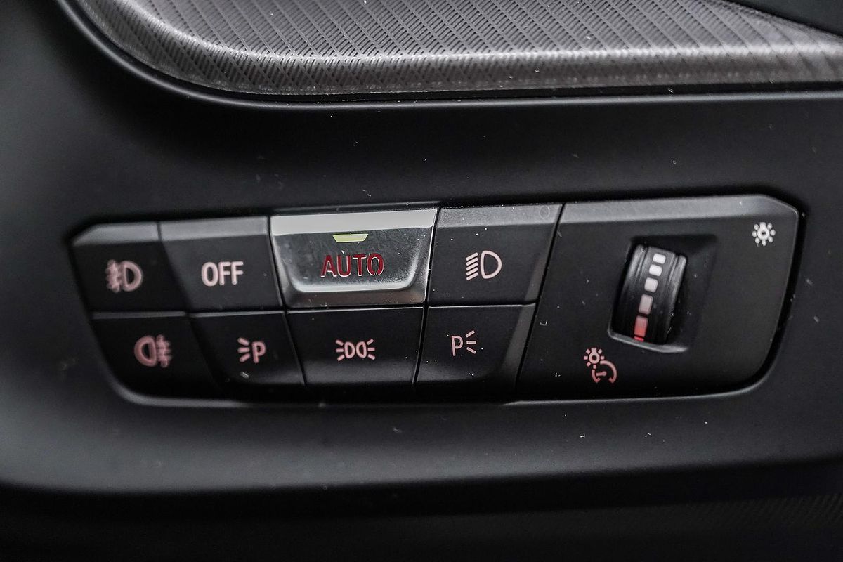 2023 BMW 2 Series 220i M Sport F44