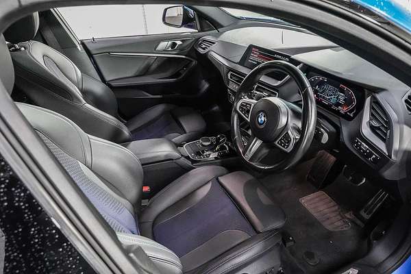 2023 BMW 2 Series 220i M Sport F44